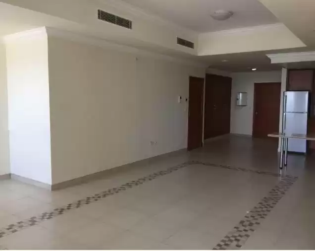 Жилой Готовая недвижимость 1 спальня С/Ж Квартира  в аренду в Доха #12972 - 1  image 